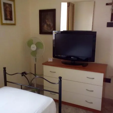 Casa Vacanza G.f. بيت للعطل